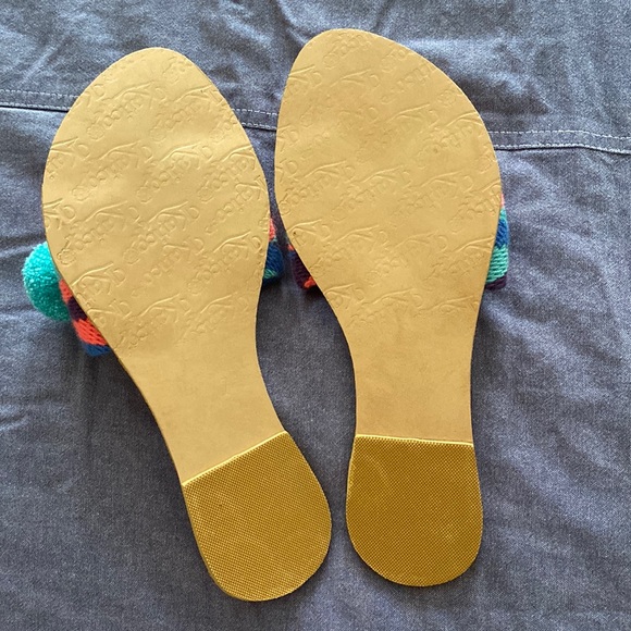 Pom pom handwoven summer slide flat sandals - Picture 6 of 9